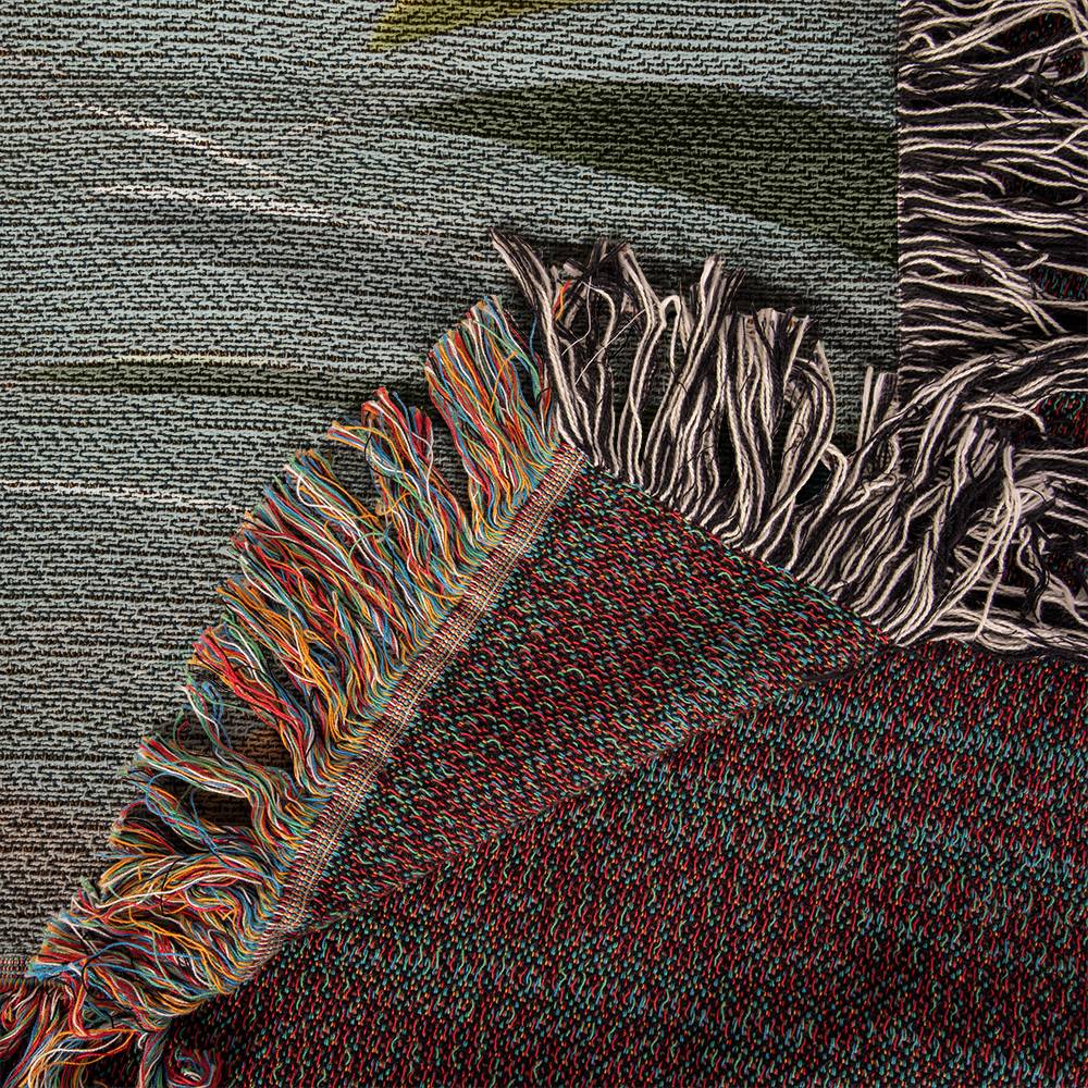 Bird looking at things